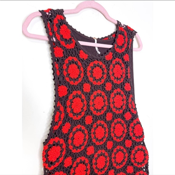 Free People Delilah Retro Crochet Shift Dress in Red Combo M - Picture 5 of 7